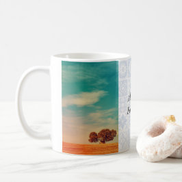 Mug Chêne de liège et Dolmen dans un champ rural