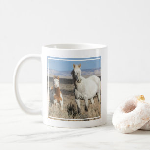 Mug Chevaux sauvages chez eux dans le bassin de Sandwa