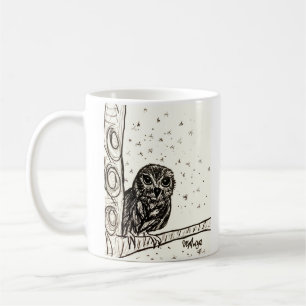 Mug Chevêche des bébés qui se repose dans la nuit