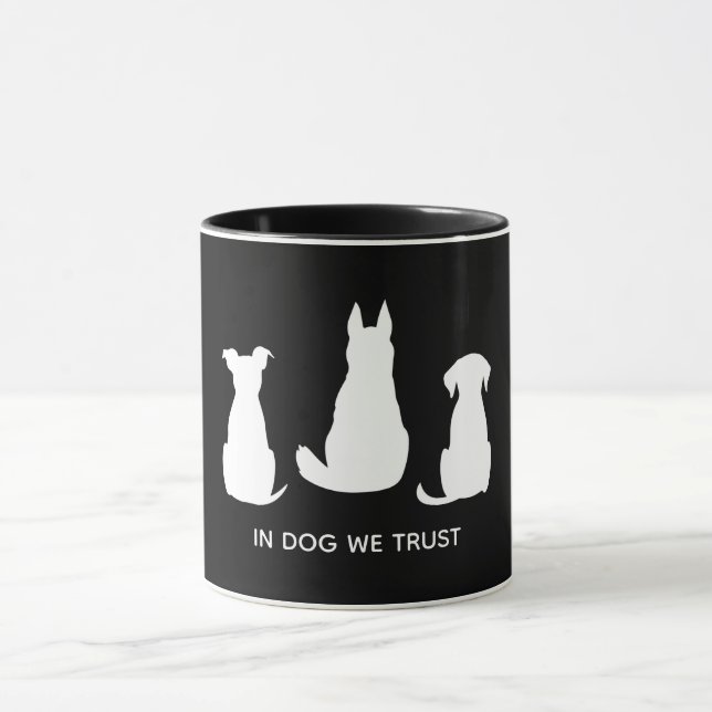 Mug Chez le chien, nous faisons confiance aux Amoureux (Centre)