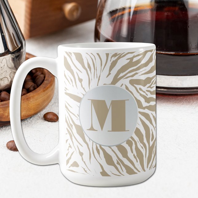 Mug Chic Beige Poster de animal Monogramme (Créateur téléchargé)