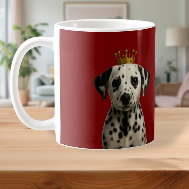 Mug Chiot dalmate en Couronne or mignonne (Dalmatian Puppy in Gold Crown Cute Coffee Mug
by Ricaso. Adorable dally pup dog in a royal crown)