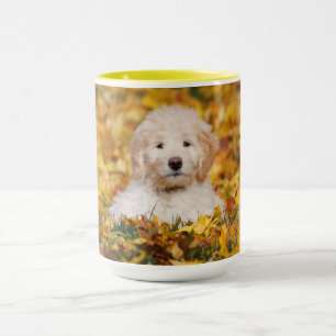 Mug Chiot De Goldendoodle En Feuilles D'Automne