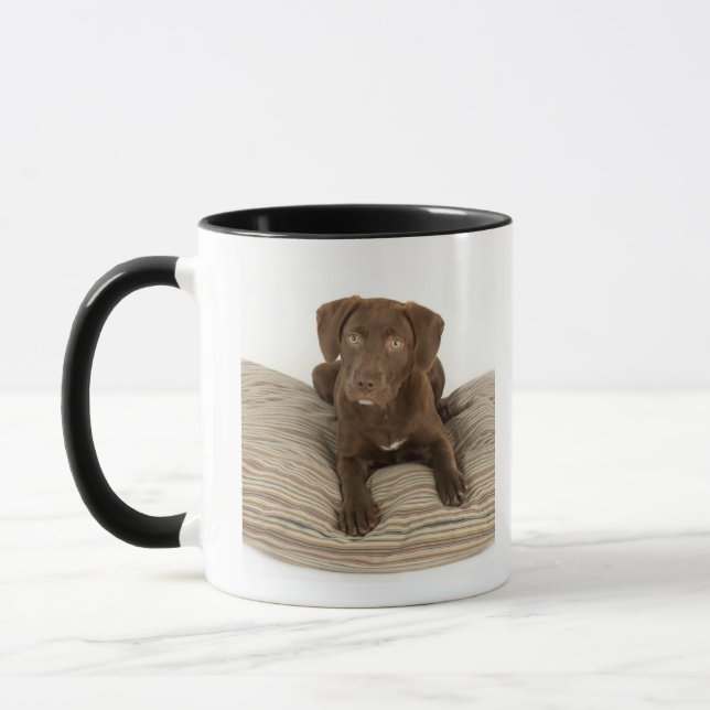 Mug Chiot de quatre mois de laboratoire de chocolat (Gauche)