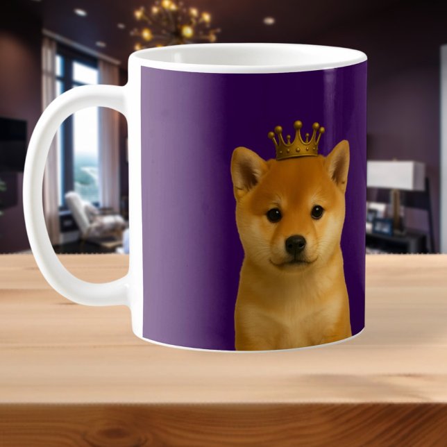 Mug Chiot de Shiba Inu en Couronne Or (Shiba Inu Puppy in Gold Crown Cute Coffee Mug
by Ricaso. Adorable pup down wearing a gold crown)