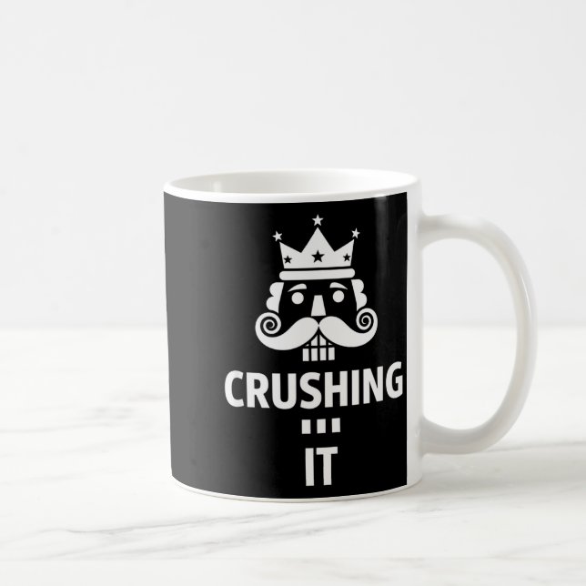 Mug Christmas Crushing It Nutcracker - Funny Retro Ugl (Droite)