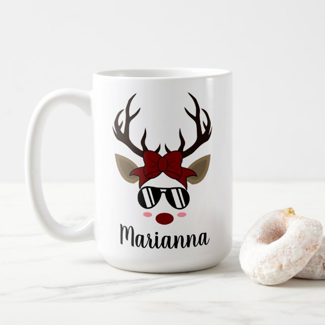 Mug Christmas Reindeer rouge cheveux arc noir lunettes (Avec donut)
