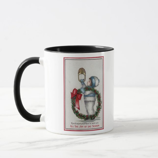 Mug ChristmasKid Holding Wreath Knocking (Gauche)