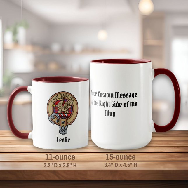 Mug Clan Leslie Crest sur Red Tartan (Créateur téléchargé)