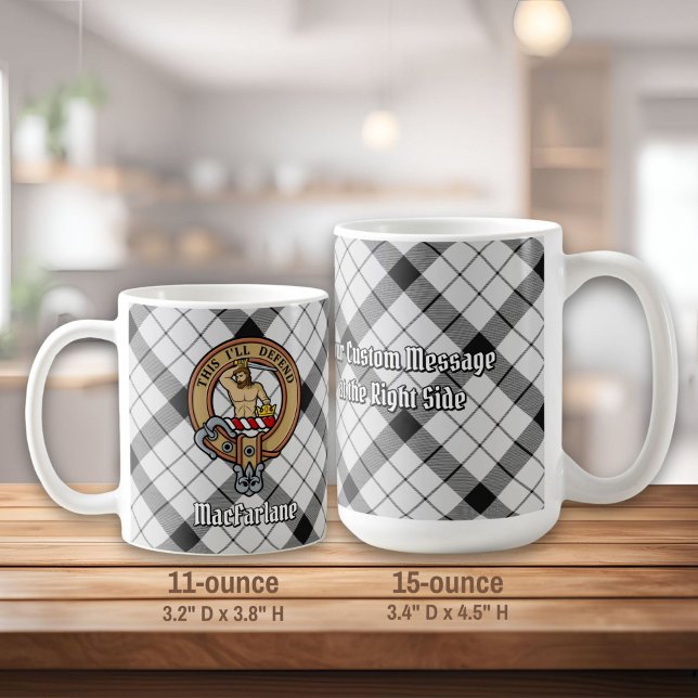 Mug Clan MacFarlane Crest sur tarte noir et blanc (Créateur téléchargé)