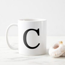 Mug classique C initial, 11 oz