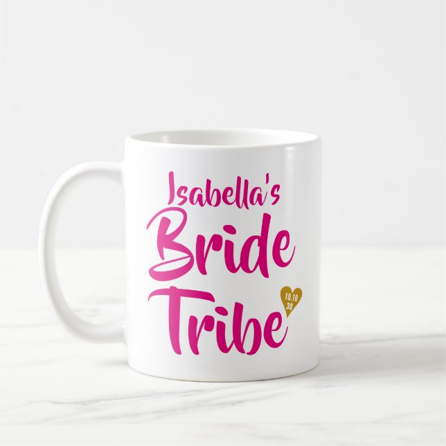 Mug Coeur de date d'or de tribu de jeune mariée (Gauche)