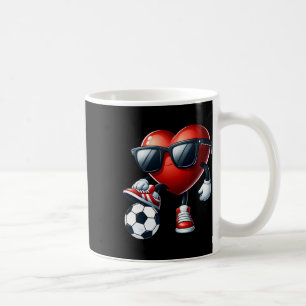 Mug Cœur drôle jouant au football à la Saint-Valentin