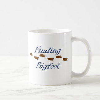 Mug Conclusion de Bigfoot avec des empreintes de pas