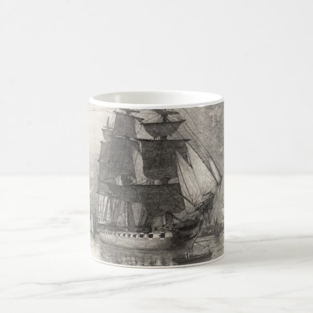 Mug Constitution 1911 d'USS (Centre)