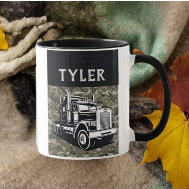 Mug Cool Transport Nom du camion Équipement Camo (Cool camo transport truck coffee mug.)