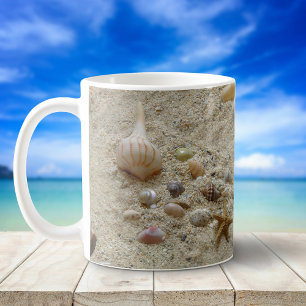 Mug Coquillages Dans Le Sable De Plage