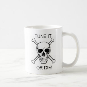 Mug Couper ou mourir noir sur le crâne blanc