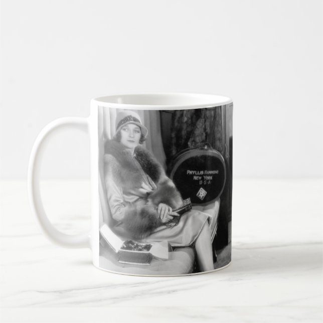 Mug Couple assis ensemble dans un compartiment d'un tr (Gauche)