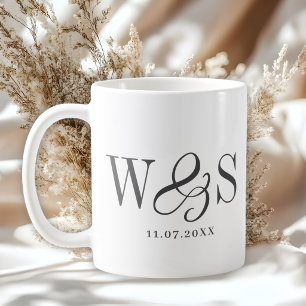 Mug Couples de mariage initial blanc élégant