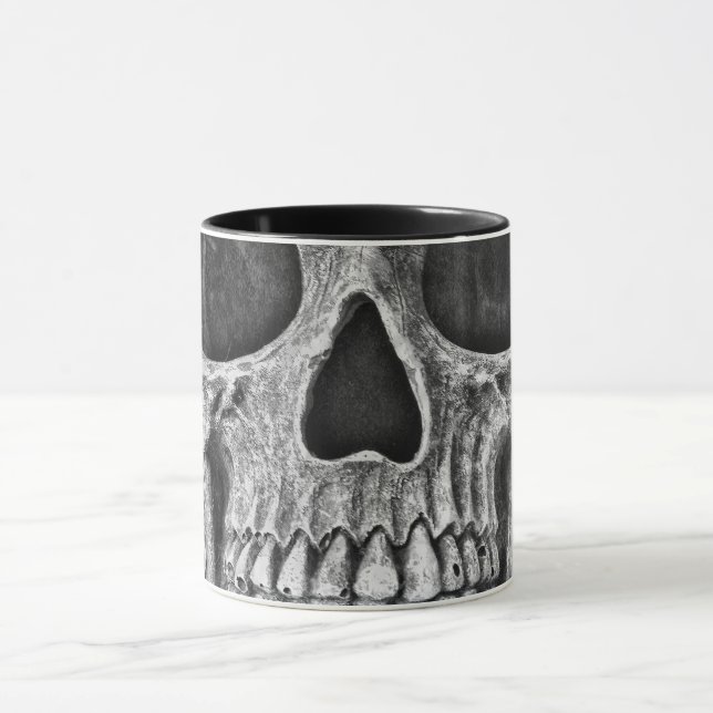 Mug Crâne gothique Face À Un Cool De Grunge Noir Et Bl (Centre)