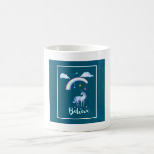 Mug Croyez avec une licorne aquarelle sous un arc-en-c