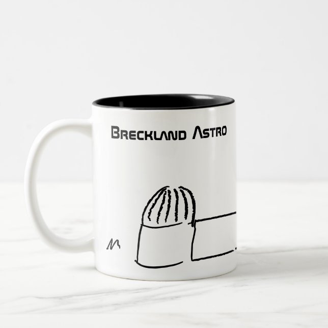 Mug d'Astro Breckland blanc (avec texte) (Gauche)