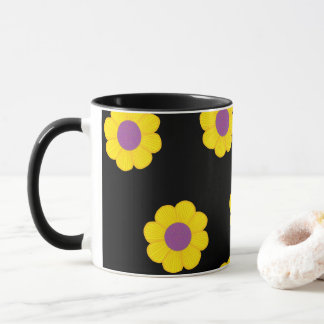 Mug de café avec fleurs jaunes sur Arrière - plan 
