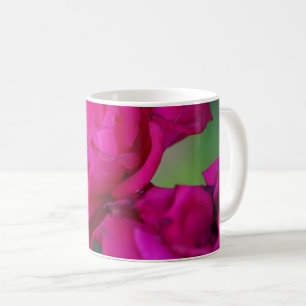 Mug de café rose en fleurs