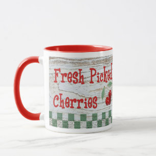Mug de cerises fraîches cuites