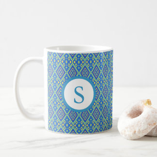 Mug de design dynamique bleu et jaune