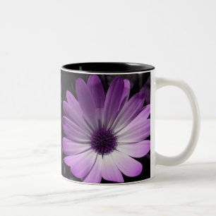 Mug de fleur pourpre