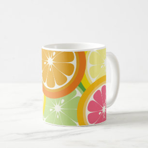 Mug de fruits d'agrumes colorés