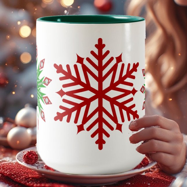 Mug de la fête des flocons de neige vert rouge pou (Kid's Red Green Christmas Snowflakes Party Mug)