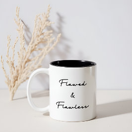 Mug de typographie noire simple "Flawless & Flawle