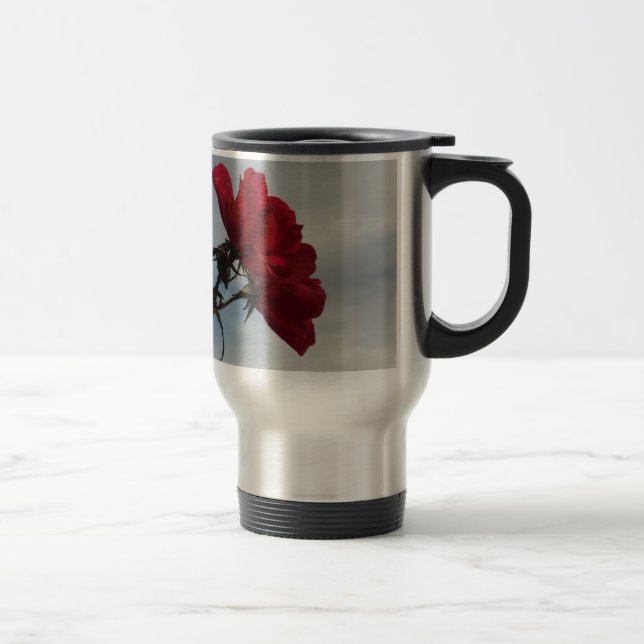 Mug De Voyage Roses rouges contre un ciel bleu vif (Droit)