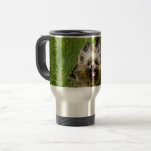 Mug De Voyage Terrier Yorkshire mignon Traversant L'Herbe