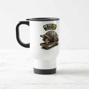 Mug De Voyage Une tortue drôle sur la route encore