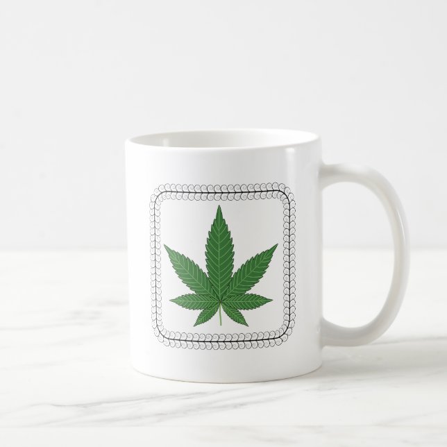 Mug Déclin de l'arbre de la feuille de mauvaises herbe (Droite)