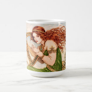 Mug Déesse Irlandaise Jouant de la Harpe – Art Nouveau