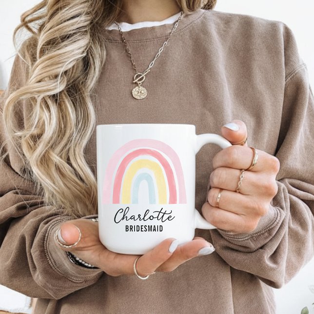 Mug Demoiselle d'honneur | Nom de l'enterrement de vie (Personalized Rainbow Bridesmaid Mug, Custom Bridal Party Gift, Bachelorette & Engagement Coffee Cup,)
