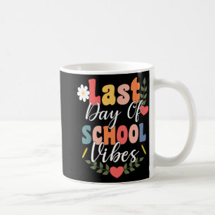 Mug Dernière Journée De Vibes Scolaires Pour Les Étudi