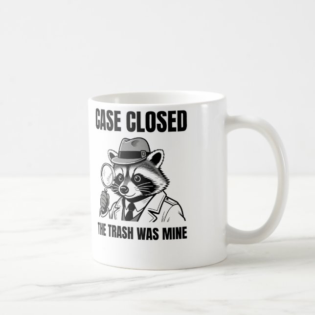 Mug Detective Raccoon "Case Closed" Humor Graphic (Droite)