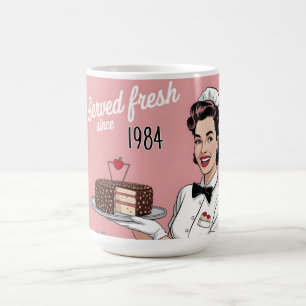 Mug Diner Pin-Up : serveuse rétro et année personnalis