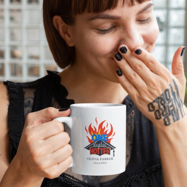 Mug Diplômé d'un degré Hotter (Créateur téléchargé)