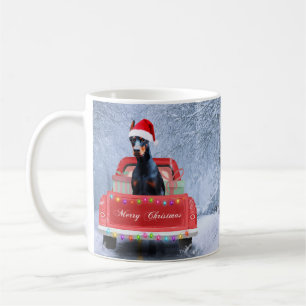 Mug Doberman Chien en neige assis sur un camion de Noë