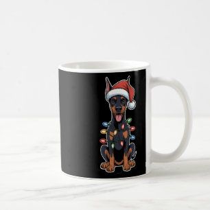 Mug Doberman Pinscher Enveloppé Dans Les Lumières De N