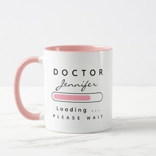 Mug DOCTEUR [Nom] Chargement du rose et du blanc (Gauche)