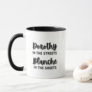 Mug Dorothy dans les rues Blanche dans les feuilles