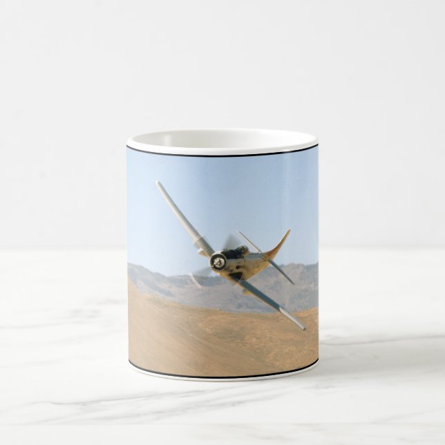 Mug Douglas AD-1 Skyraider, encaissant des avions de (Centre)